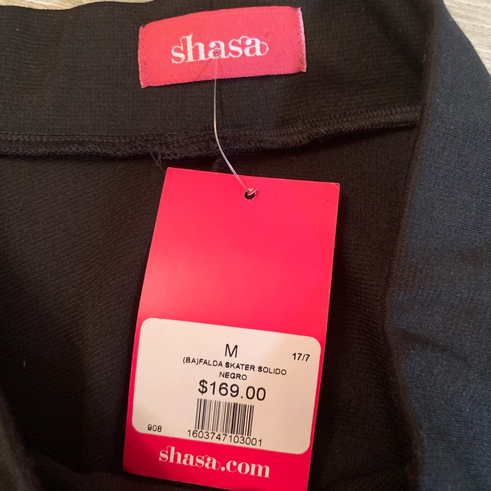 Shasa black skirt - Picture 2 of 6